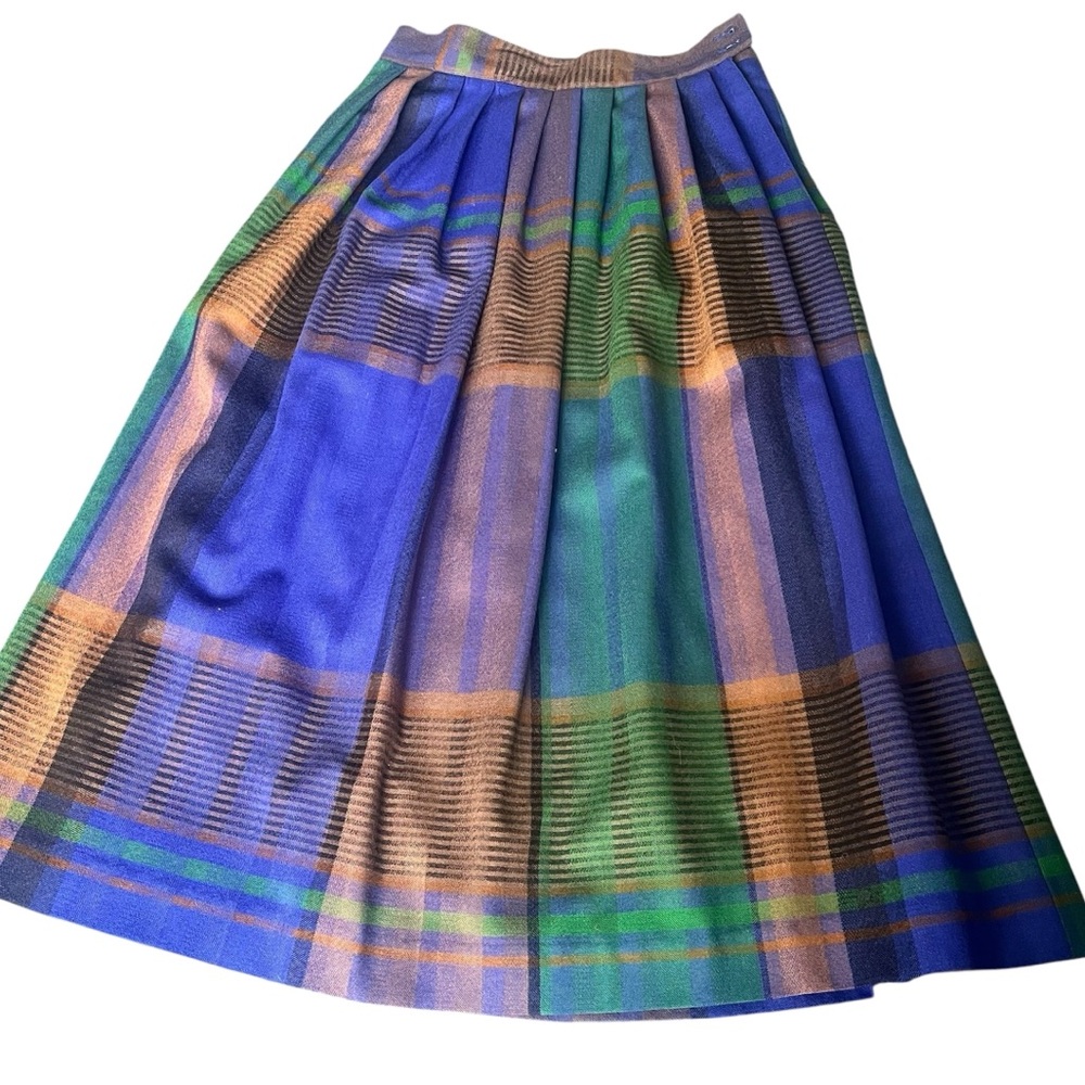 Vintage 80s Liz Claiborne pleated plaid 100% wool A-line skirt